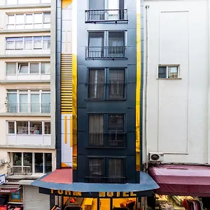 Sisli Form فندق